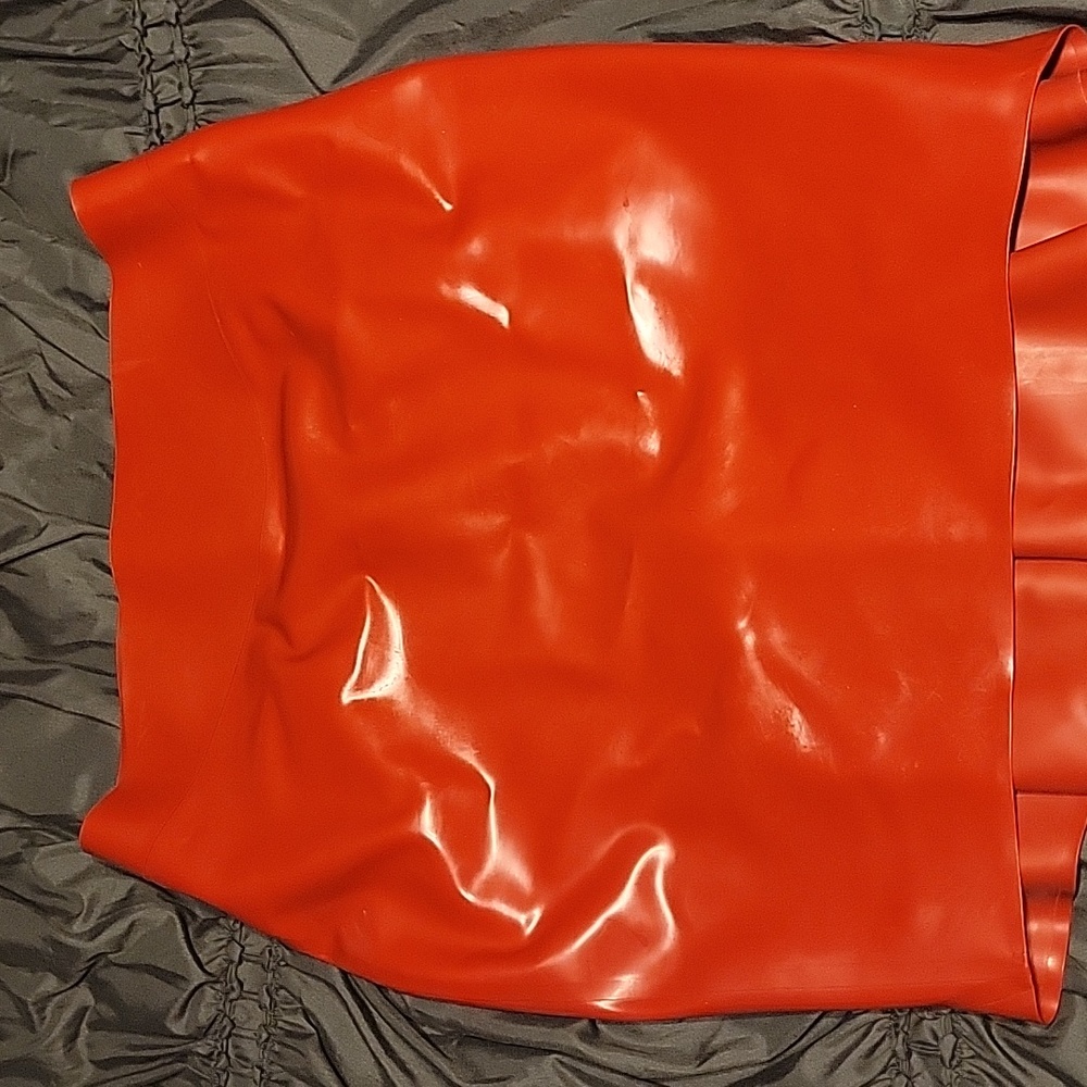 Libidex latex dahlia skirt xxl bnwt